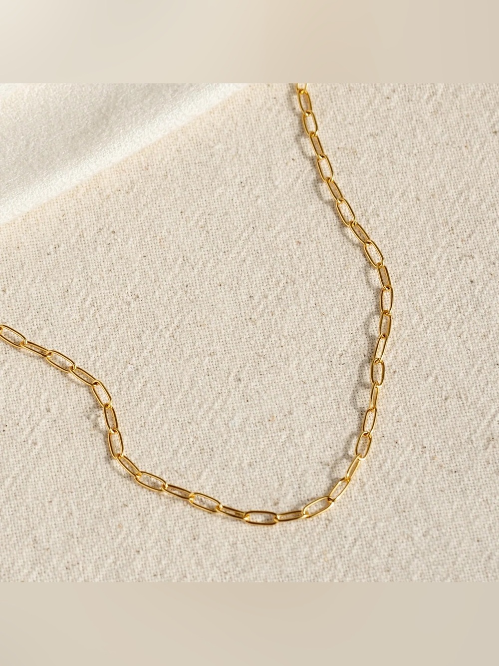 Linjer Paperclip Necklace in Gold Vermeil